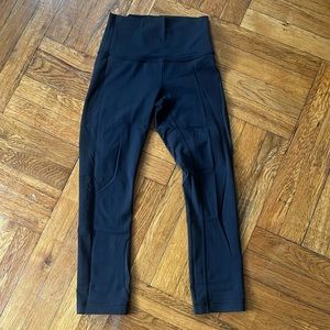Lululemon Wunder Under size 2